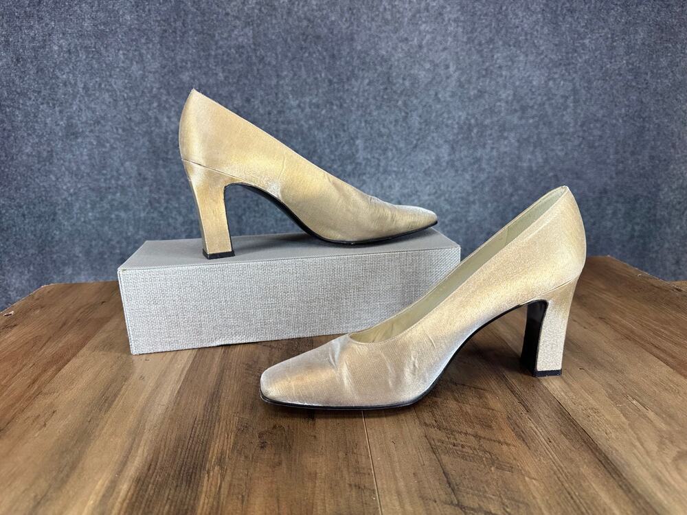Stuart Weitzman Vintage Champagne Lamé Fabric Pumps Heels Size 9